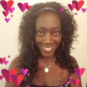 Meet your Posher, Marcia